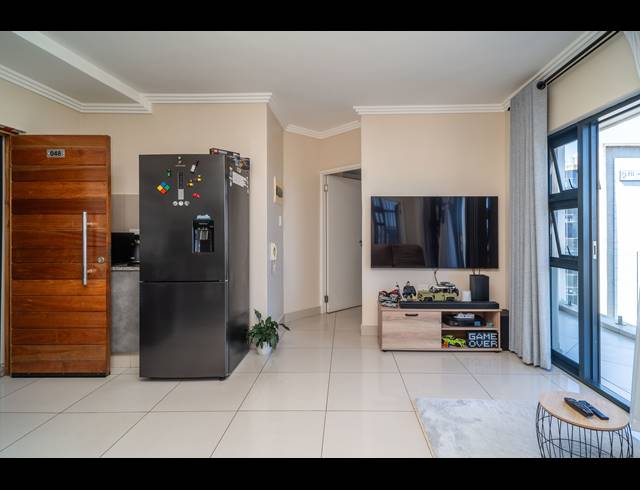 2 BEDROOM APARTMENT FOR SALE IN UMHLANGA RIDGE